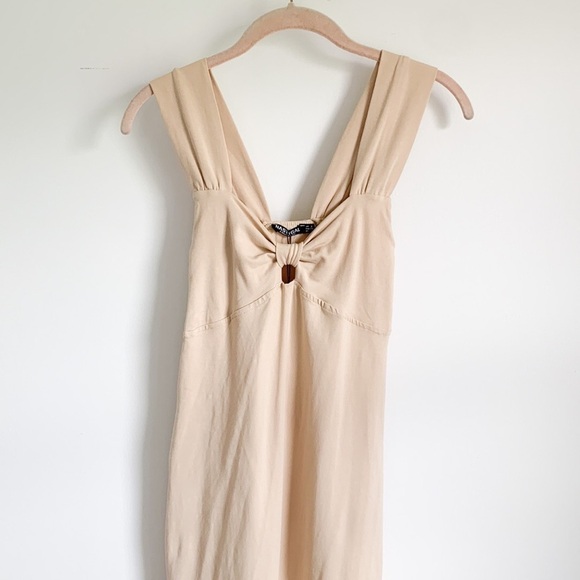 Nasty Gal Bowing Places Relaxed Nude Stretchy Midi Dress sz 2 - Picture 6 of 12